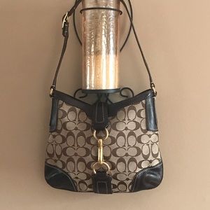 Coach shoulder bag in fantastic condition beauty